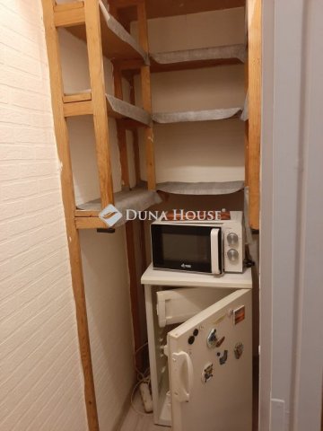 Eladó panellakás, Kecskeméten 39.5 M Ft, 1 szobás