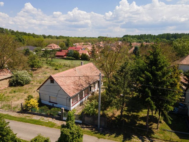Eladó családi ház, Ipolyvecén 12.9 M Ft, 2+1 szobás