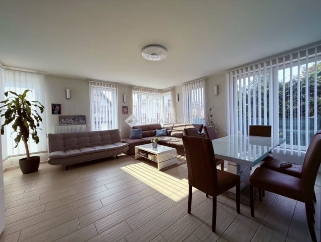 Eladó családi ház, Budapesten, XVIII. kerületben 199.999 M Ft