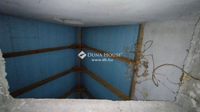 Eladó mezogazdasagi ingatlan, Pécelen 22 M Ft, 2 szobás