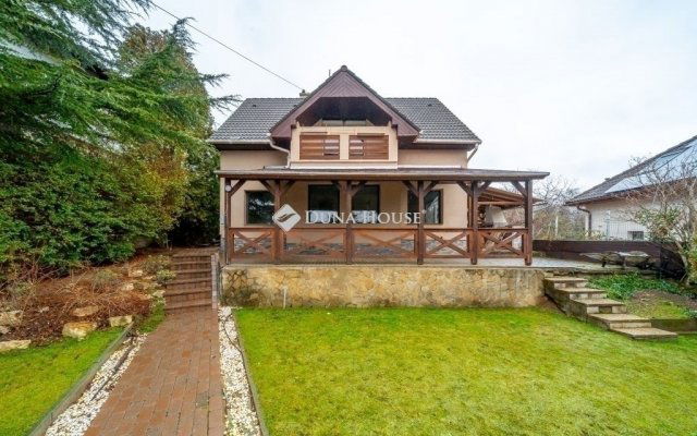 Eladó családi ház, Budaörsön 235 M Ft, 4 szobás