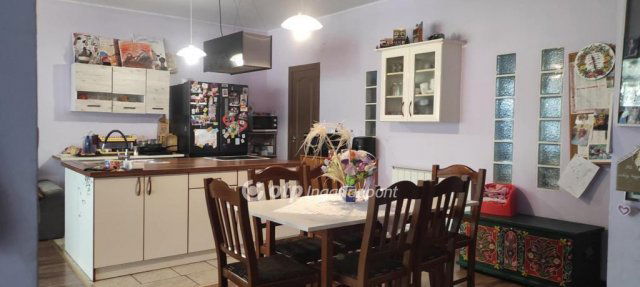 Eladó családi ház, Szigethalmon 70.5 M Ft, 3+1 szobás
