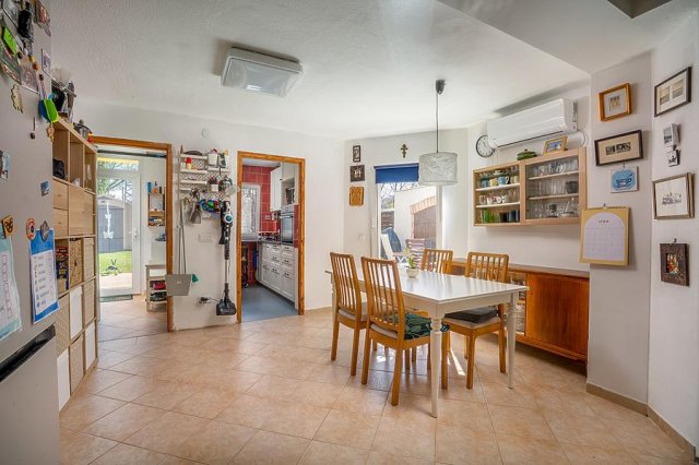 Eladó ikerház, Budapesten, III. kerületben 129.9 M Ft, 4 szobás