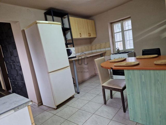 Eladó családi ház, Pogányszentpéteren 6 M Ft, 2 szobás
