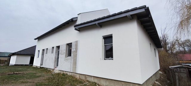 Eladó ikerház, Pécelen 99.8 M Ft, 4 szobás