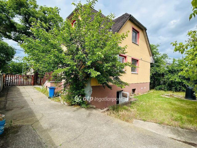 Eladó családi ház, Debrecenben 93.5 M Ft, 2+3 szobás