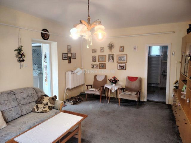 Eladó családi ház, Nagyigmándon, Köztársaság utcában