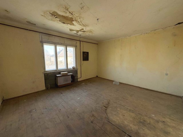 Eladó családi ház, Zalaegerszegen 31.5 M Ft, 2 szobás