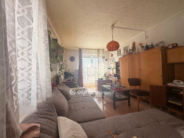 Eladó panellakás, Budapesten, III. kerületben 69.5 M Ft