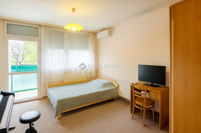 Eladó panellakás, Debrecenben 57.5 M Ft, 2 szobás