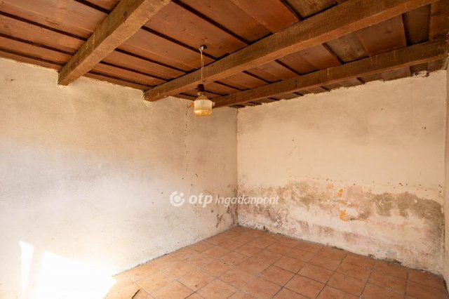 Eladó családi ház, Zalaszentgróton 10.9 M Ft, 3 szobás