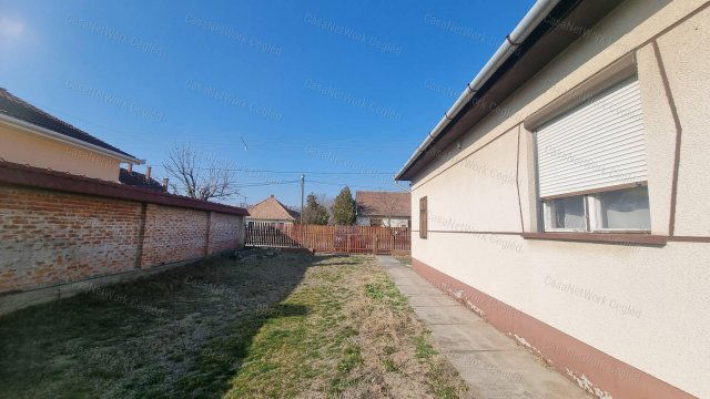 Eladó családi ház, Csemőn 34.5 M Ft, 3 szobás