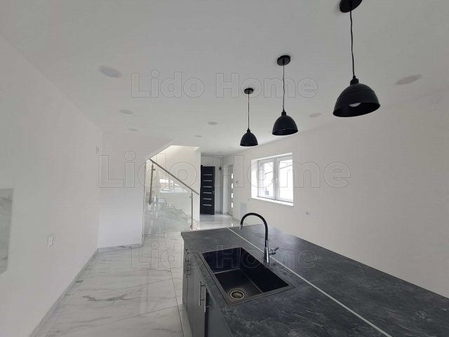 Eladó családi ház, Kéthelyen 85 M Ft, 3 szobás