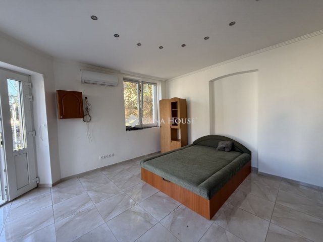 Eladó üzlethelyiség, Budapesten, XX. kerületben 30.5 M Ft