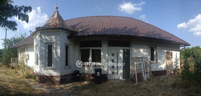 Eladó családi ház, Tengelicén 20.5 M Ft, 3+1 szobás