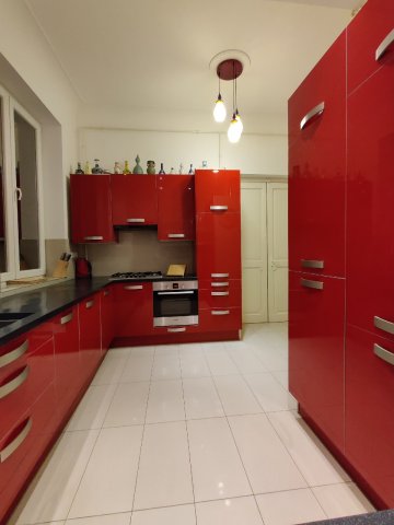 Kiadó téglalakás, albérlet, Budapesten, V. kerületben, 4 szobás