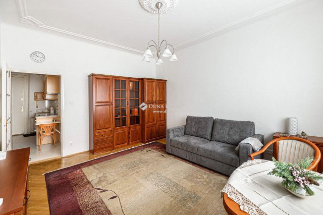 Eladó téglalakás, Budapesten, XIII. kerületben 65 M Ft, 1 szobás