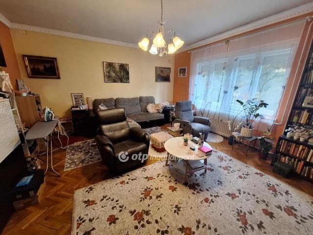 Eladó családi ház, Salgótarjánban 60 M Ft, 3+2 szobás