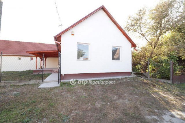 Eladó családi ház, Kiskunlacházán 54.9 M Ft, 4 szobás