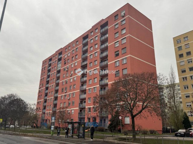 Eladó panellakás, Budapesten, X. kerületben 54.99 M Ft, 2 szobás