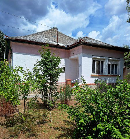 Eladó családi ház, Farmoson 28.9 M Ft, 2+1 szobás