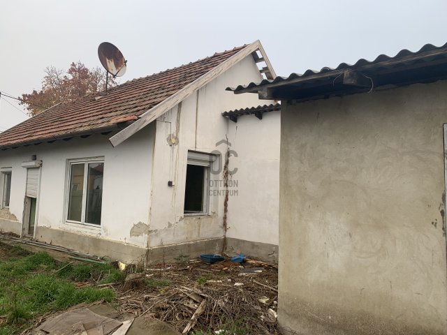 Eladó családi ház, Tiszafüreden 17.9 M Ft, 2 szobás