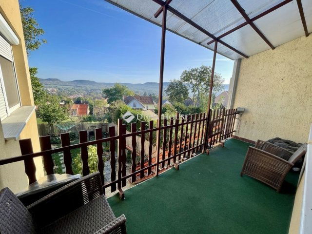 Eladó családi ház, Dorogon 79.9 M Ft, 5 szobás