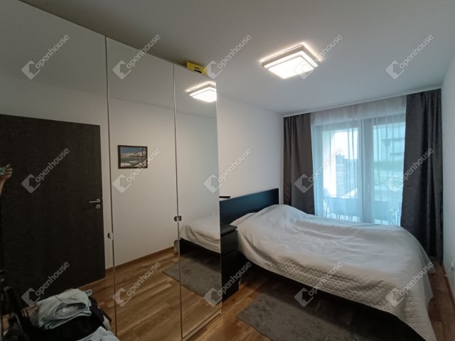 Eladó téglalakás, Sopronban 79.9 M Ft, 3 szobás