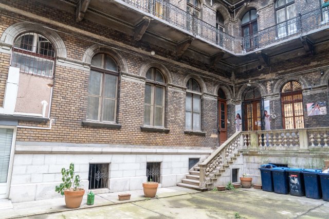 Eladó téglalakás, Budapesten, VI. kerületben, Teréz körúton