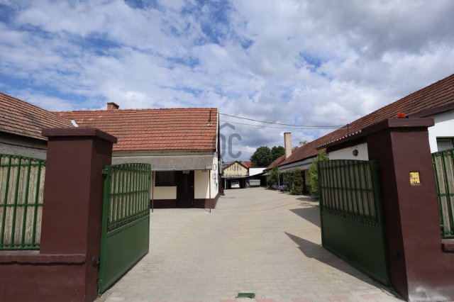 Eladó ipari ingatlan, Orgoványon 150 M Ft / költözzbe.hu