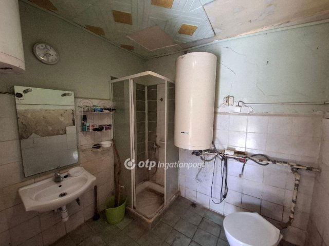 Eladó családi ház, Kálban 5.5 M Ft, 3 szobás
