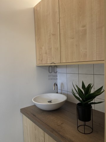 Eladó ipari ingatlan, Győrött 69 M Ft / költözzbe.hu