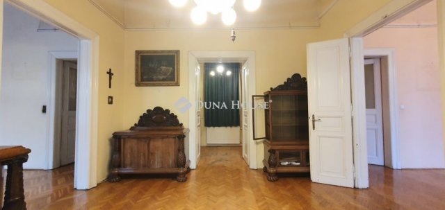 Eladó téglalakás, Budapesten, VII. kerületben 179.9 M Ft