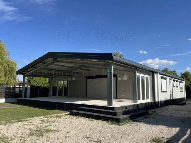 Eladó családi ház, Balatonfenyvesen 100 M Ft, 6 szobás