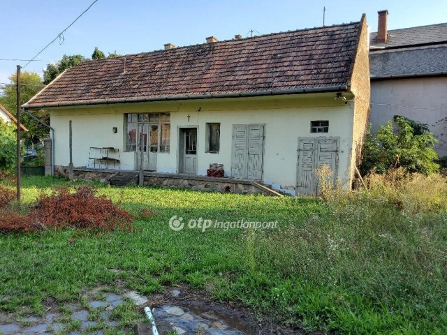 Eladó családi ház, Galgahévízen 188 M Ft, 5 szobás