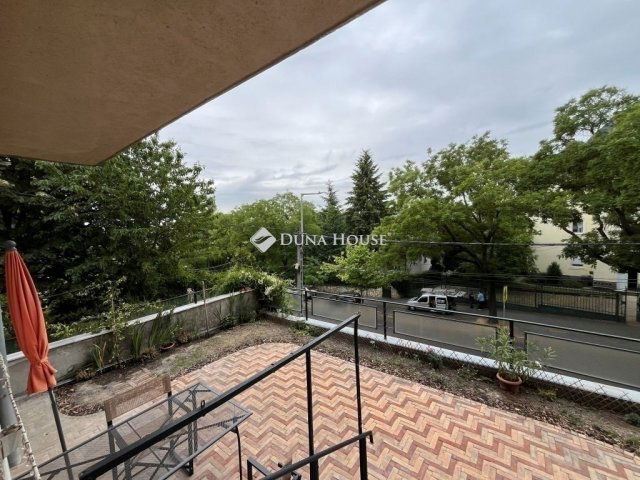 Eladó téglalakás, Budapesten, XII. kerületben 175 M Ft, 4 szobás