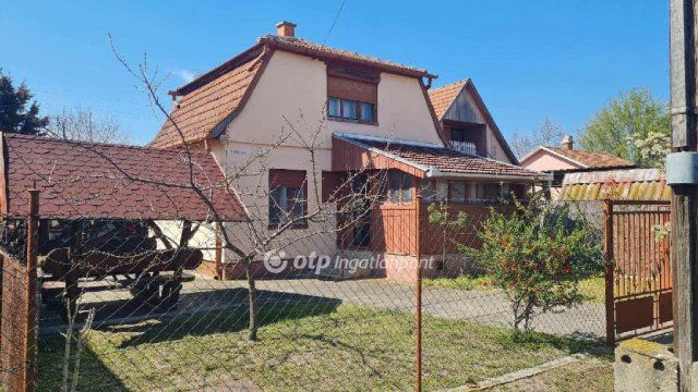 Eladó nyaraló, Soltvadkerten 27 M Ft / költözzbe.hu