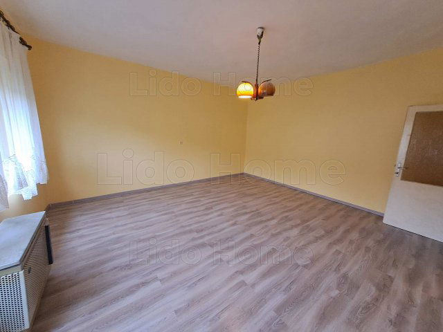 Eladó családi ház, Bázakerettyén 11.5 M Ft, 7 szobás