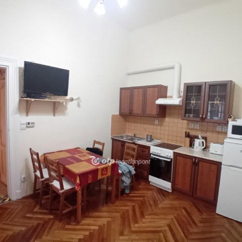 Eladó téglalakás, Budapesten, VII. kerületben 73 M Ft