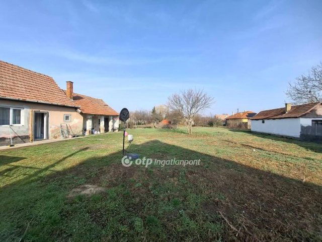 Eladó családi ház, Biharkeresztesen 20.5 M Ft, 1 szobás