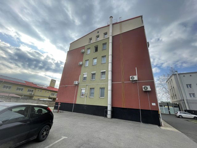 Eladó panellakás, Miskolcon, József Attila utcában 18.5 M Ft