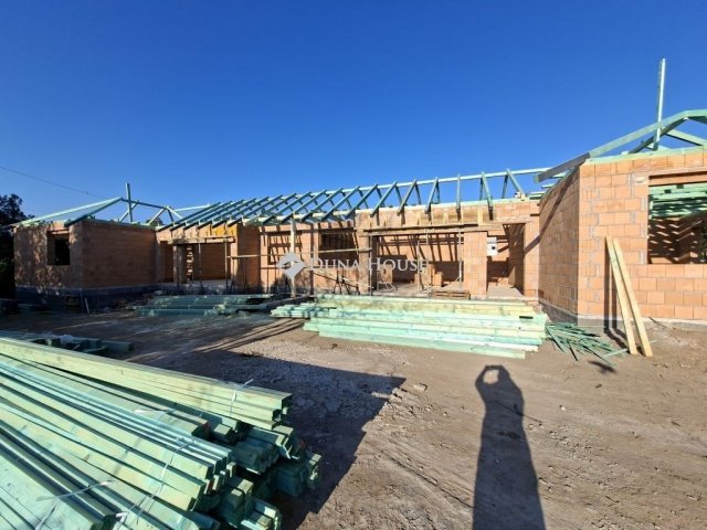 Eladó ikerház, Sülysápon 94 M Ft, 4 szobás