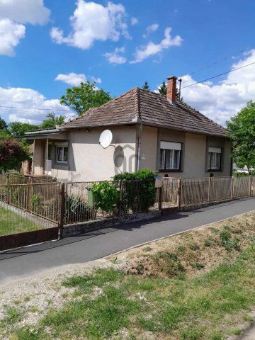 Eladó családi ház, Szécsiszigeten 17.9 M Ft, 2 szobás