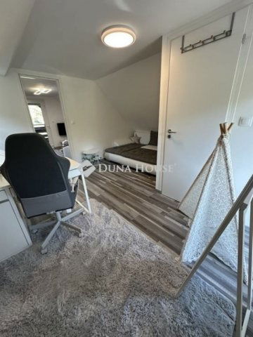 Eladó családi ház, Szigetbecsén 99 M Ft, 3 szobás