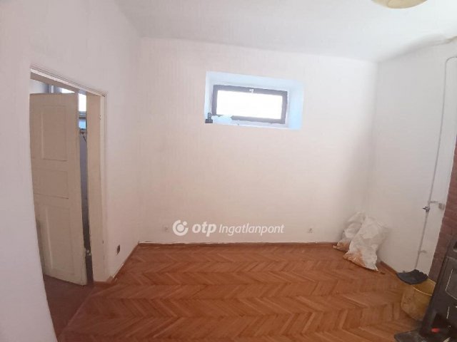 Eladó családi ház, Törökszentmiklóson 18.9 M Ft, 1+2 szobás