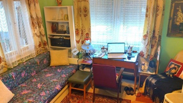 Eladó nyaraló, Kesztölcön 37.9 M Ft, 3 szobás