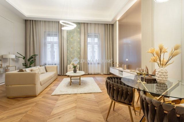 Eladó téglalakás, Budapesten, V. kerületben 239 M Ft, 3 szobás