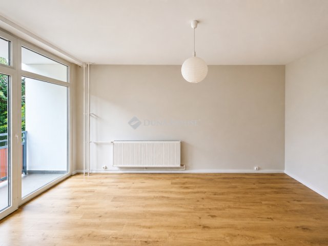 Eladó panellakás, Békéscsabán 44.99 M Ft, 2 szobás