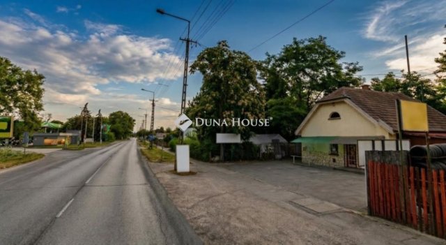 Eladó családi ház, Kecskeméten 64.9 M Ft, 1 szobás