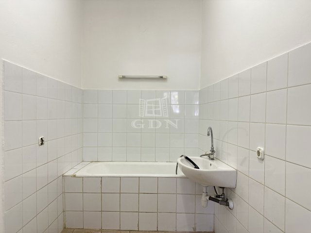Kiadó téglalakás, albérlet, Székesfehérvárott 250 E Ft / hó